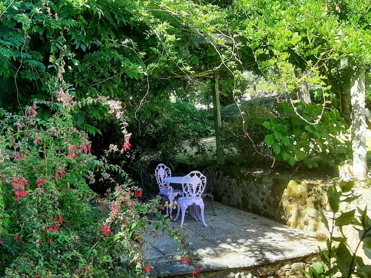 As Seis Chemineas Villa San Julian De Sales Eksteriør bilde